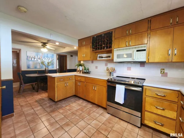 $319,000 | 1301 Highland Lane, Quincy, IL 62305