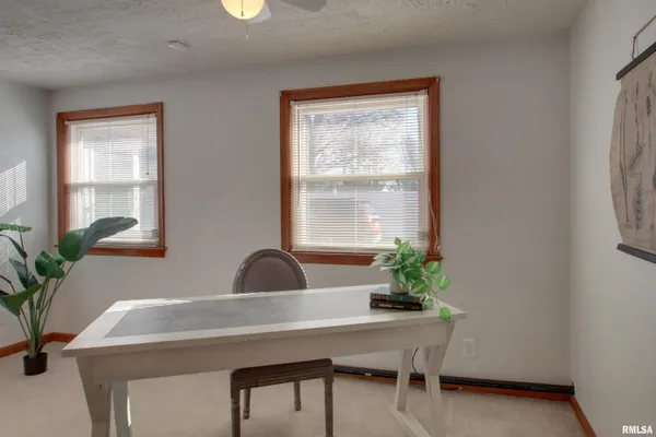 $309,000 | 1301 Highland Lane, Quincy, IL 62305