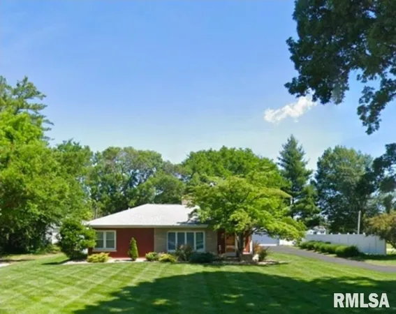 $309,000 | 1301 Highland Lane, Quincy, IL 62305