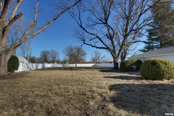 $309,000 | 1301 Highland Lane, Quincy, IL 62305