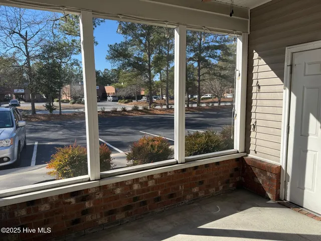 $1,750 | 1905 Covengton Way, Unit 104, Greenville, NC 27858