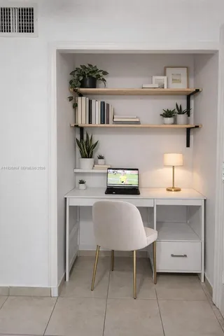 $1,750 | 666 West 81st Street, Unit 209, Hialeah, FL 33014