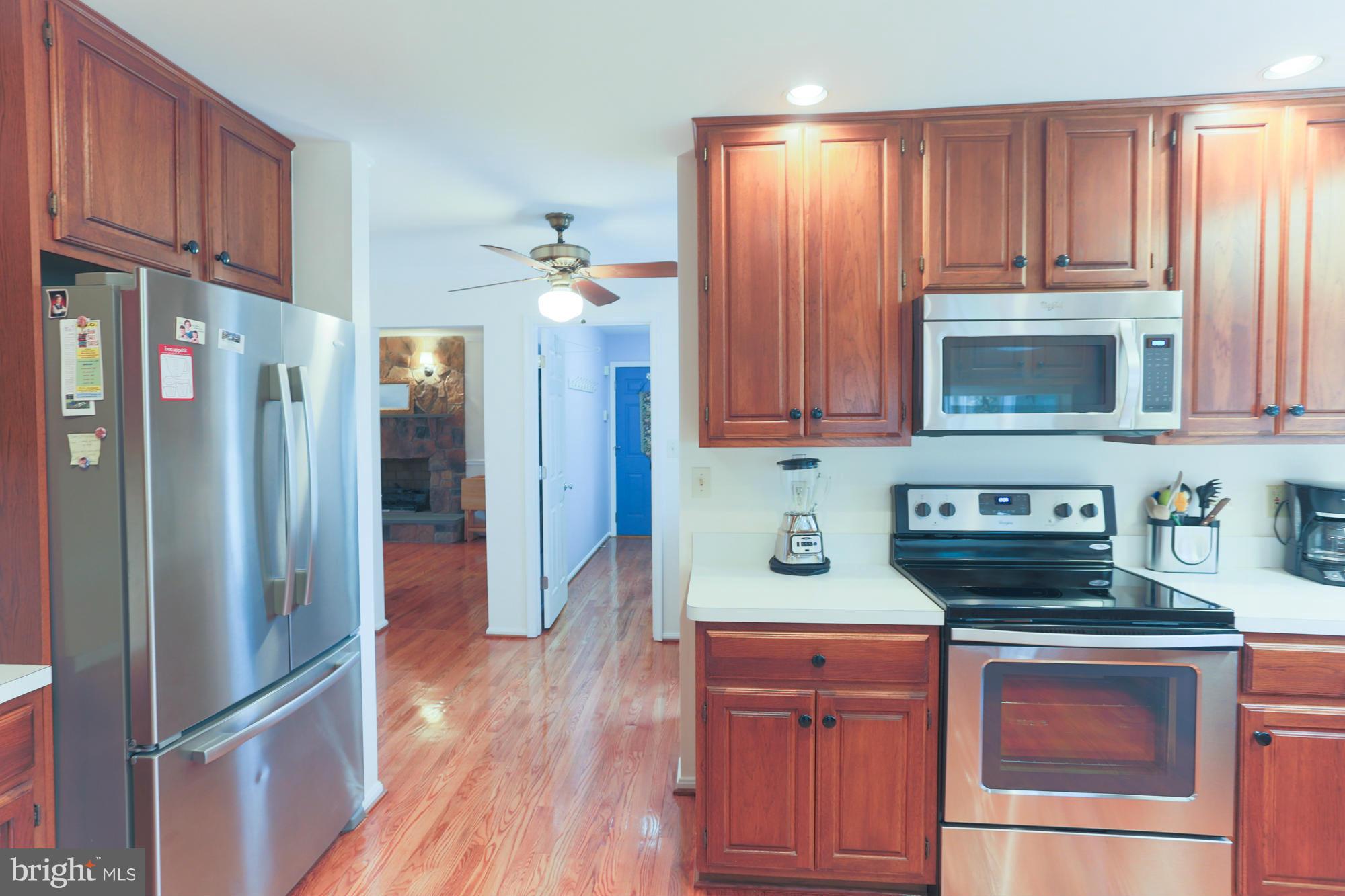 821 Rustic Lane Lothian, MD 20711 - Photo 8 of 30 Kitchen