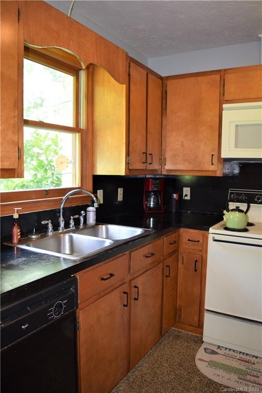 2673 Enola Road Morganton, NC 28655 - Photo 12 of 21 Gallery Image 12