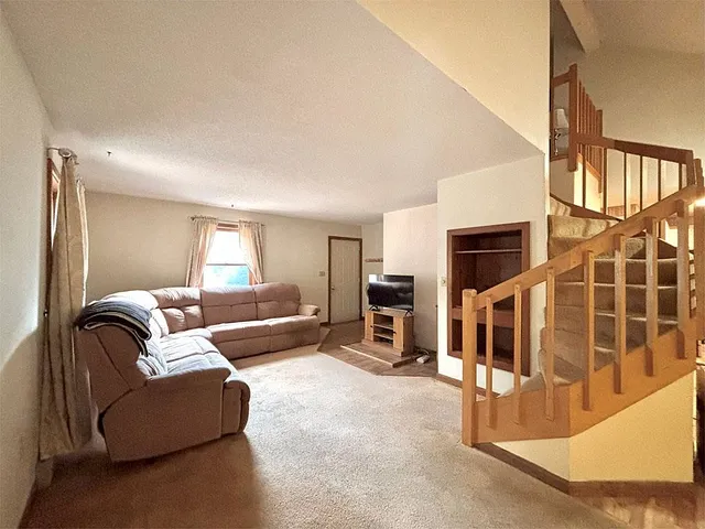 $444,000 | 669 Nottingham Drive, Georgia, VT 05468