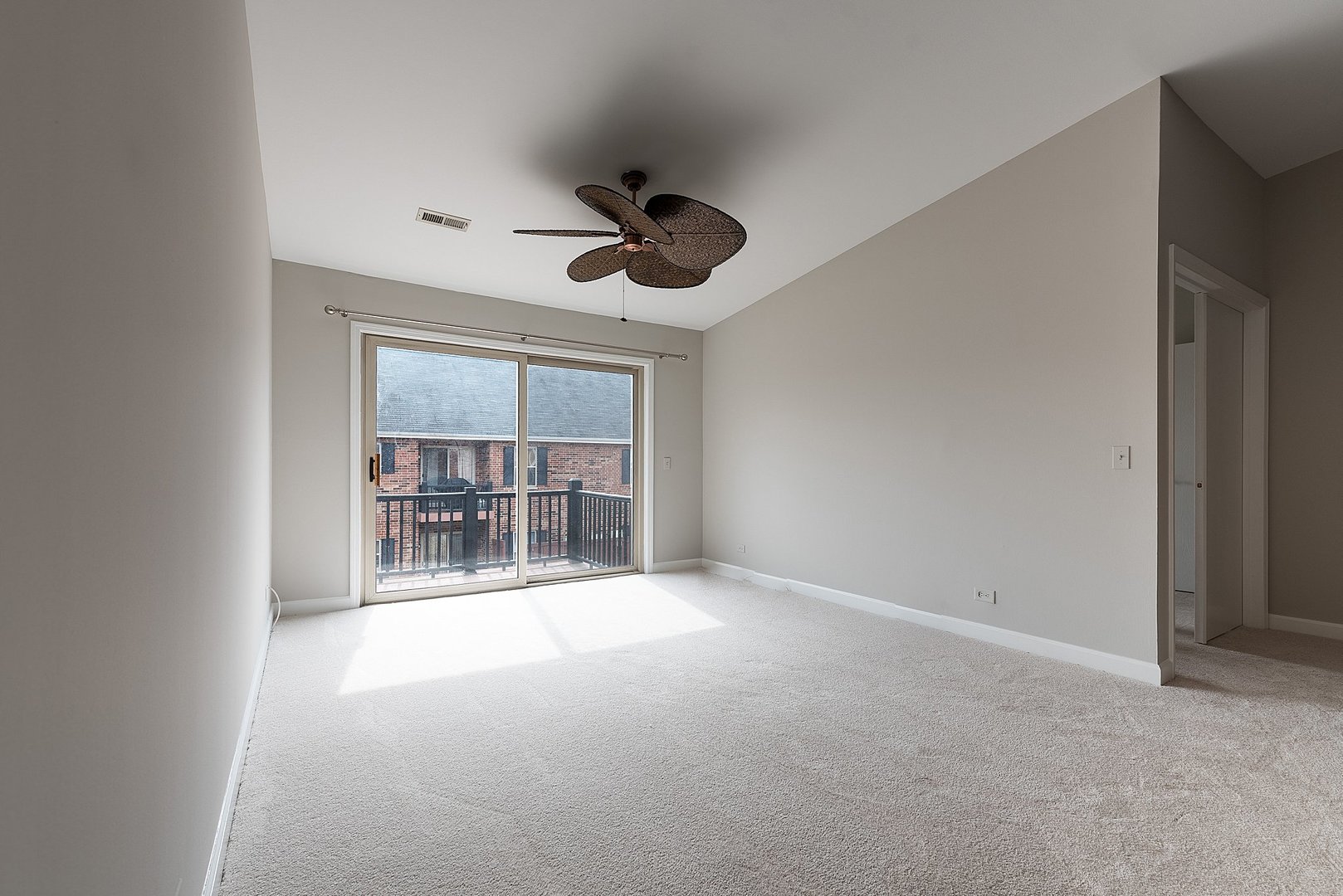 1340 McDowell Road, Unit 204 Naperville, IL 60563 - Photo 9 of 12