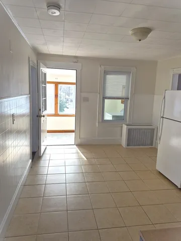 $2,400 | 53 Melrose Avenue, Unit 2, Lowell, MA 01854