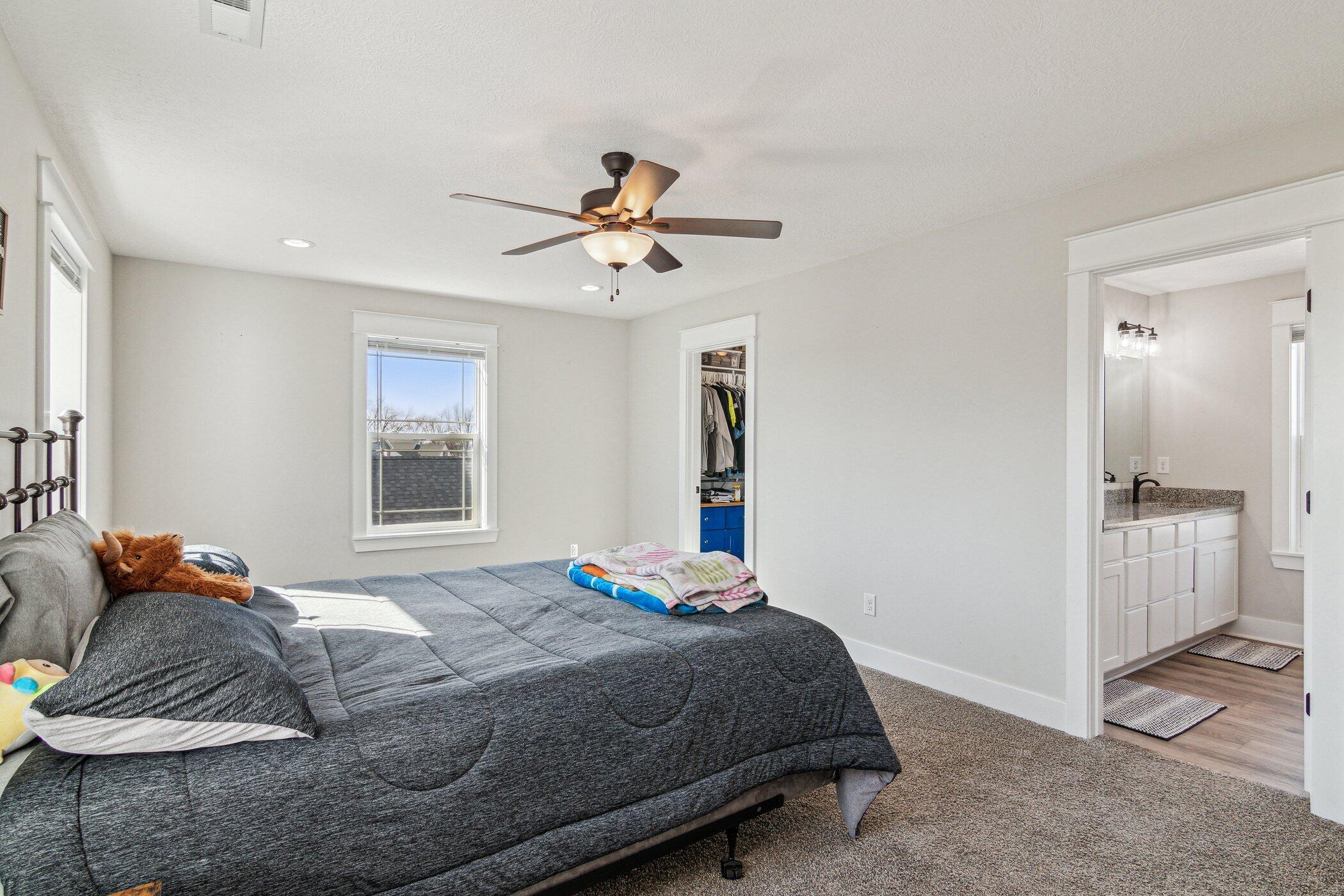 68-Dickens-St-Spring-Arbor-MI-49283-Wind