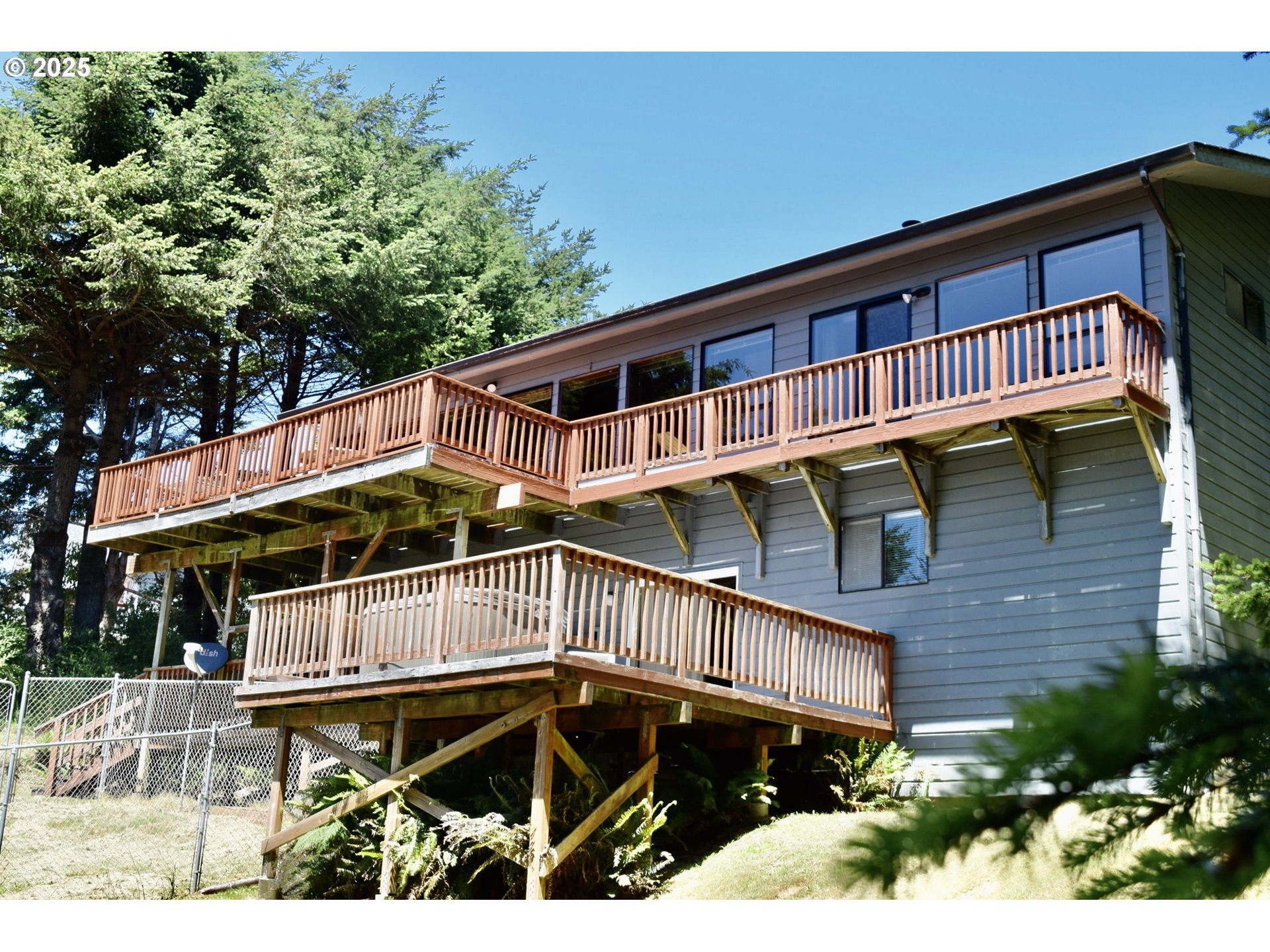 34518 Mutts Way Gold Beach, OR 97444 - Photo 3 of 40