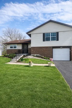 $220,000 | 3539 Marseilles Lane, Hazel Crest, IL 60429