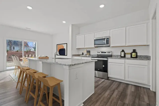 $306,540 | 31238 Gayle Prairie Oaks Street, Waller, TX 77484