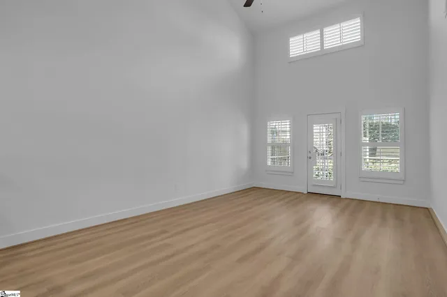 $329,900 | 723 Elmbrook Drive, Simpsonville, SC 29681