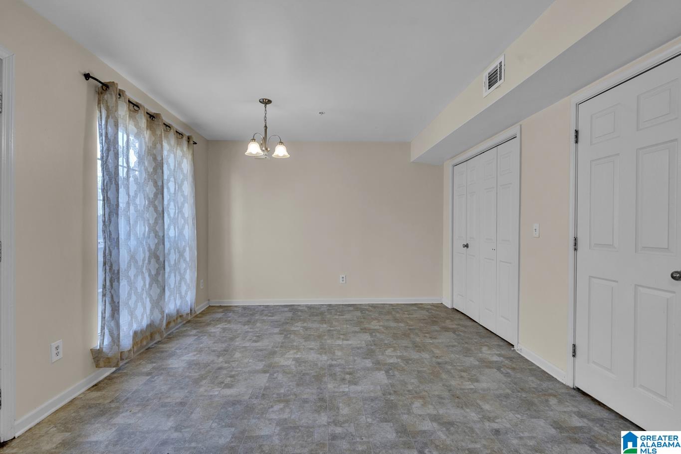 218 Willow Point Circle Alabaster, AL 35007 - Photo 9 of 26