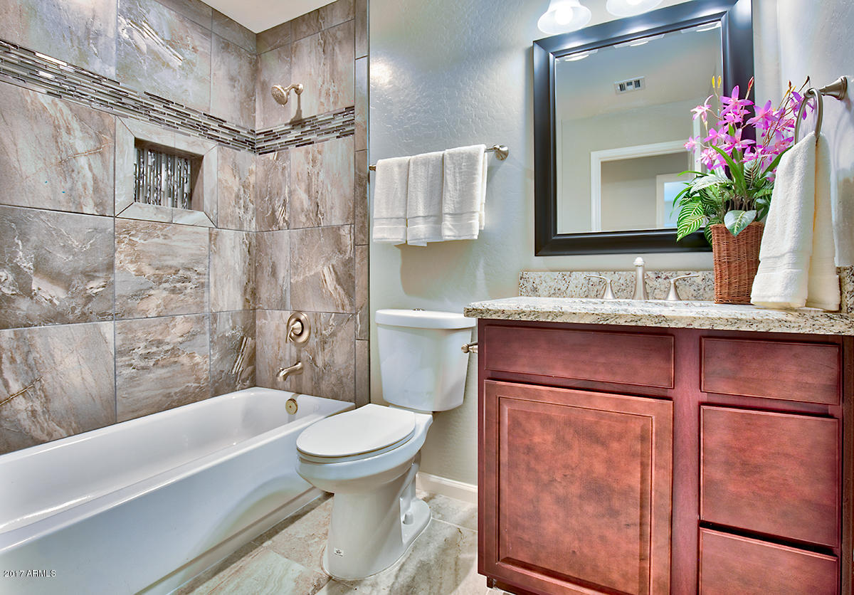 320 East Harwell Road Gilbert, AZ 85234 - Photo 4 of 15 Harwell-9