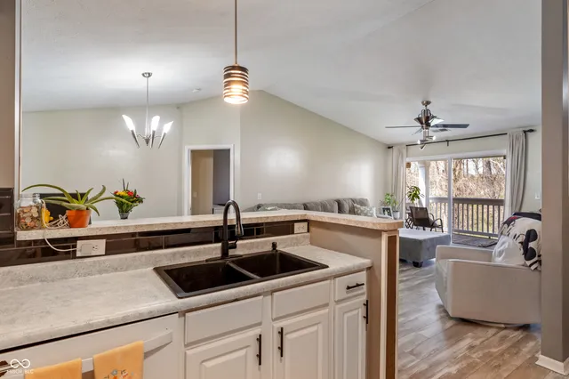 $164,900 | 6516 Emerald Hill Court, Unit 310, Indianapolis, IN 46237