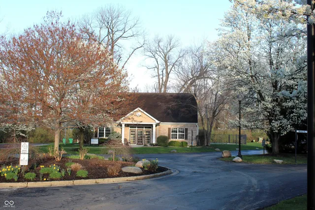 $164,900 | 6516 Emerald Hill Court, Unit 310, Indianapolis, IN 46237