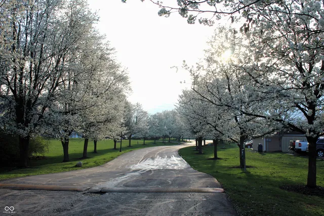 $164,900 | 6516 Emerald Hill Court, Unit 310, Indianapolis, IN 46237