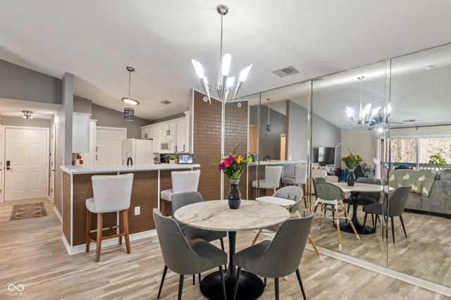 $164,900 | 6516 Emerald Hill Court, Unit 310, Indianapolis, IN 46237