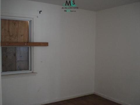 179 West Rutgers Avenue Pontiac, MI 48340 - Photo 7 of 10 120320-6.JPG