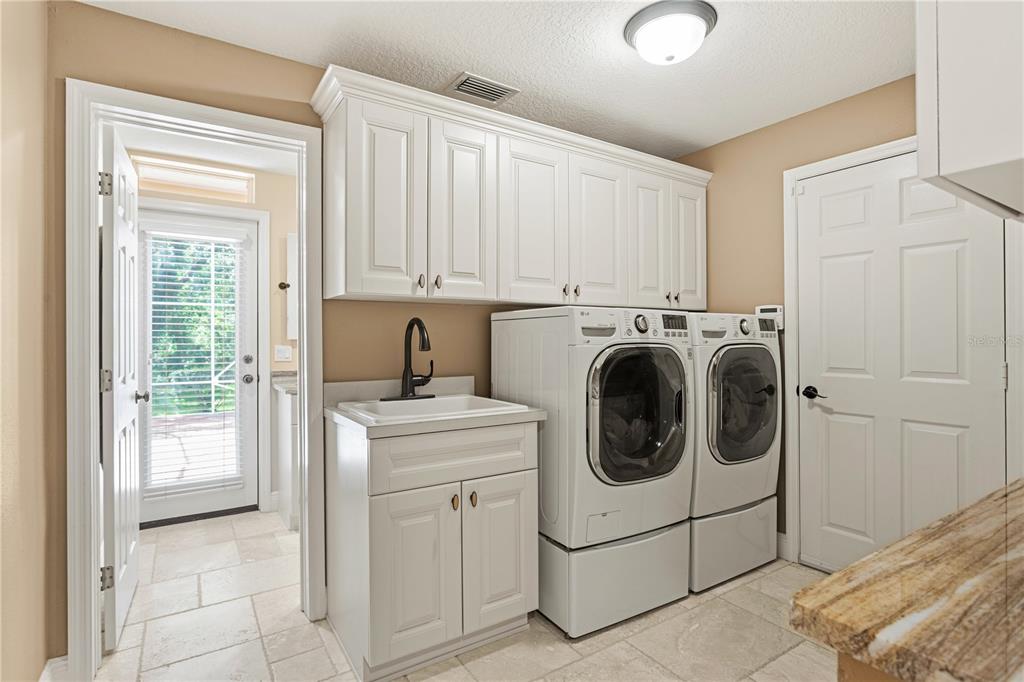 5017 Muir Way Lithia, FL 33547 - Photo 41 of 58 Gallery Image 41