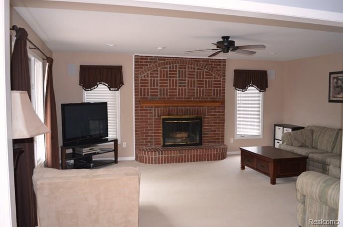 42023 Hunters Ridge Canton, MI 48188 - Photo 12 of 29
