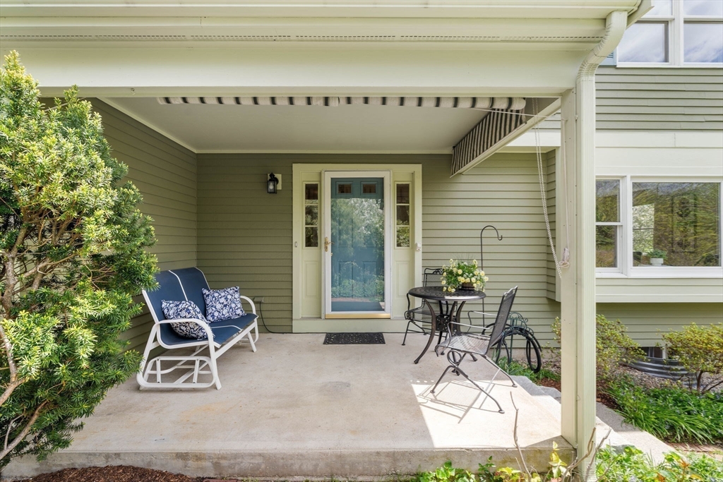 16 Oxford Street Lexington, MA 02420 - Photo 3 of 41
