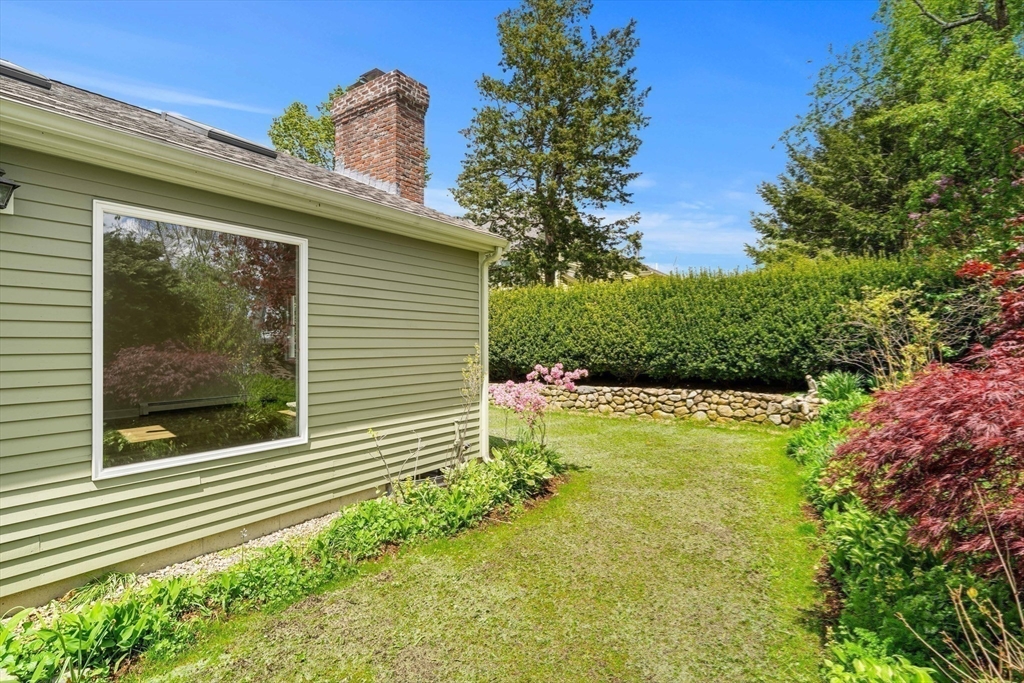 16 Oxford Street Lexington, MA 02420 - Photo 36 of 41