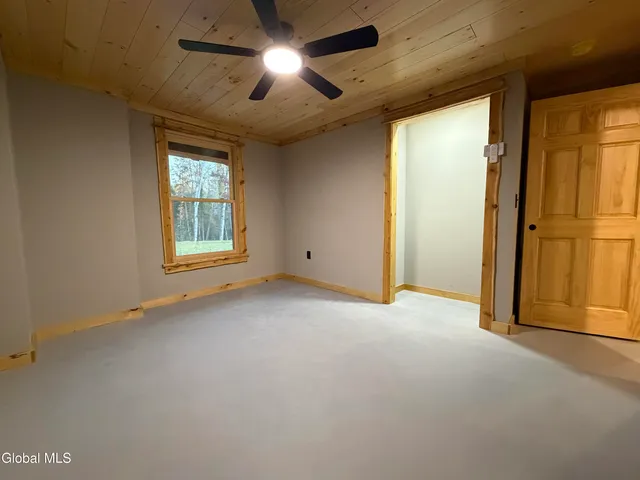 $789,000 | 3325 State Route 8, North Creek, NY 12853