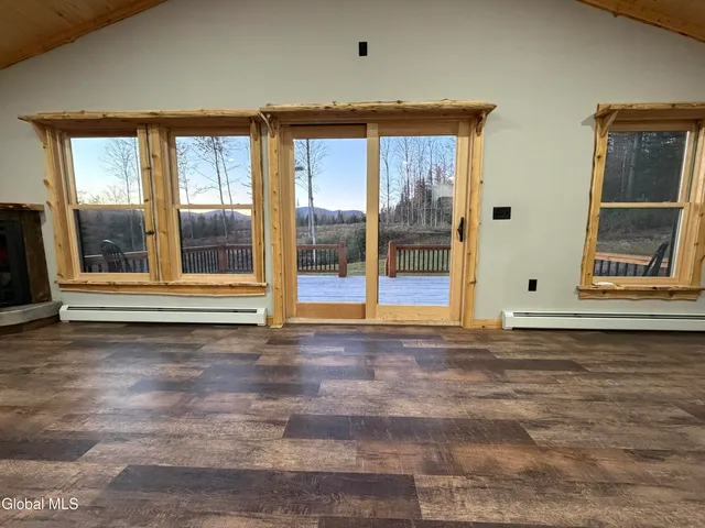 $789,000 | 3325 State Route 8, North Creek, NY 12853