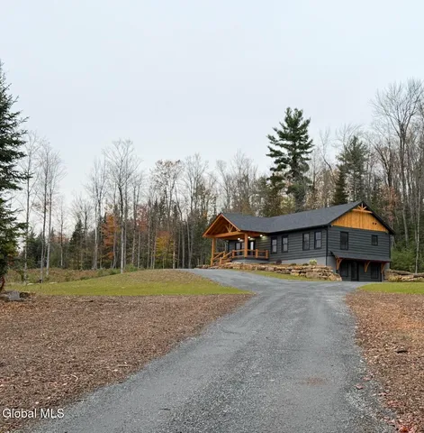 $789,000 | 3325 State Route 8, North Creek, NY 12853