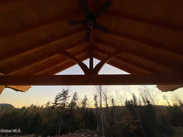 $789,000 | 3325 State Route 8, North Creek, NY 12853