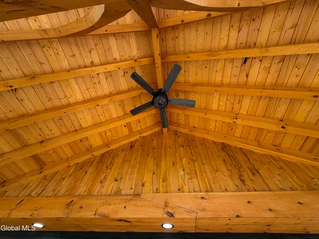 $789,000 | 3325 State Route 8, North Creek, NY 12853