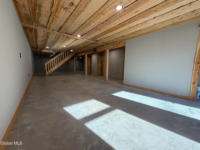 $789,000 | 3325 State Route 8, North Creek, NY 12853