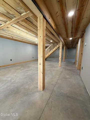 $789,000 | 3325 State Route 8, North Creek, NY 12853