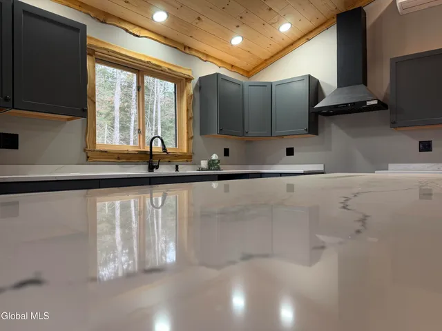 $789,000 | 3325 State Route 8, North Creek, NY 12853