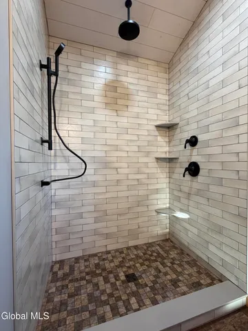 $789,000 | 3325 State Route 8, North Creek, NY 12853