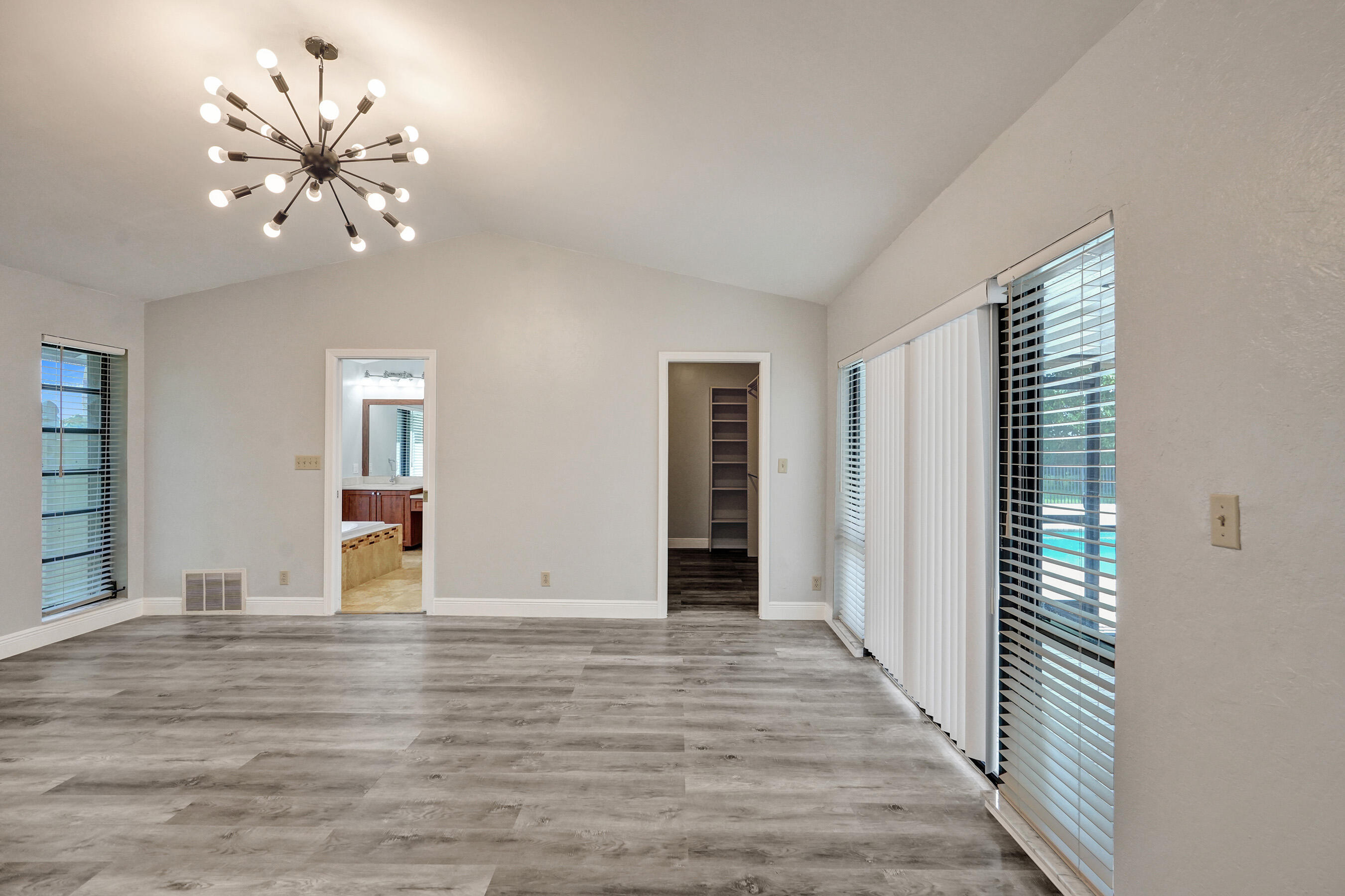 7475 Estrella Circle Boca Raton, FL 33433 - Photo 24 of 32 DSC05677