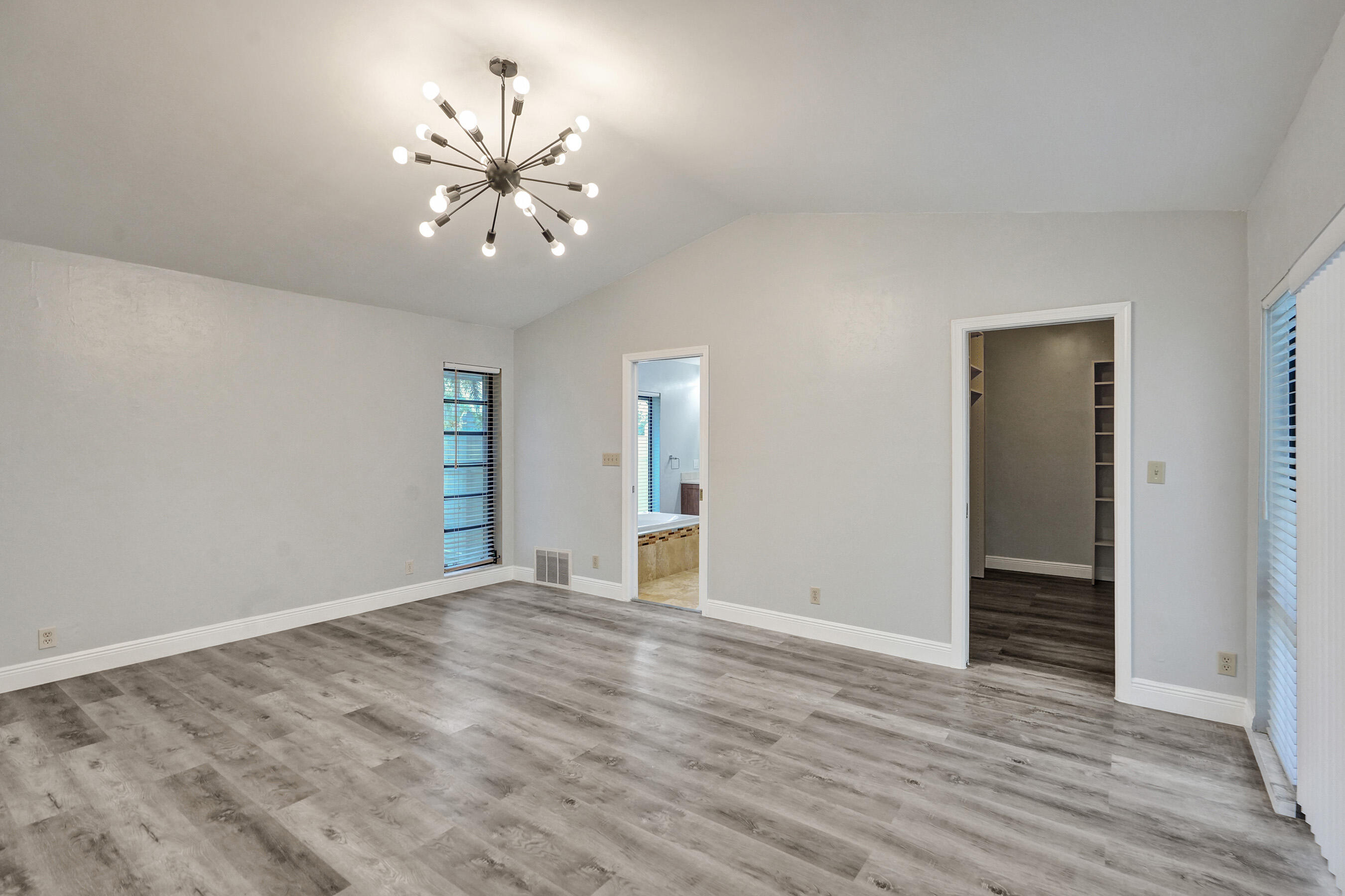 7475 Estrella Circle Boca Raton, FL 33433 - Photo 25 of 32 DSC05680