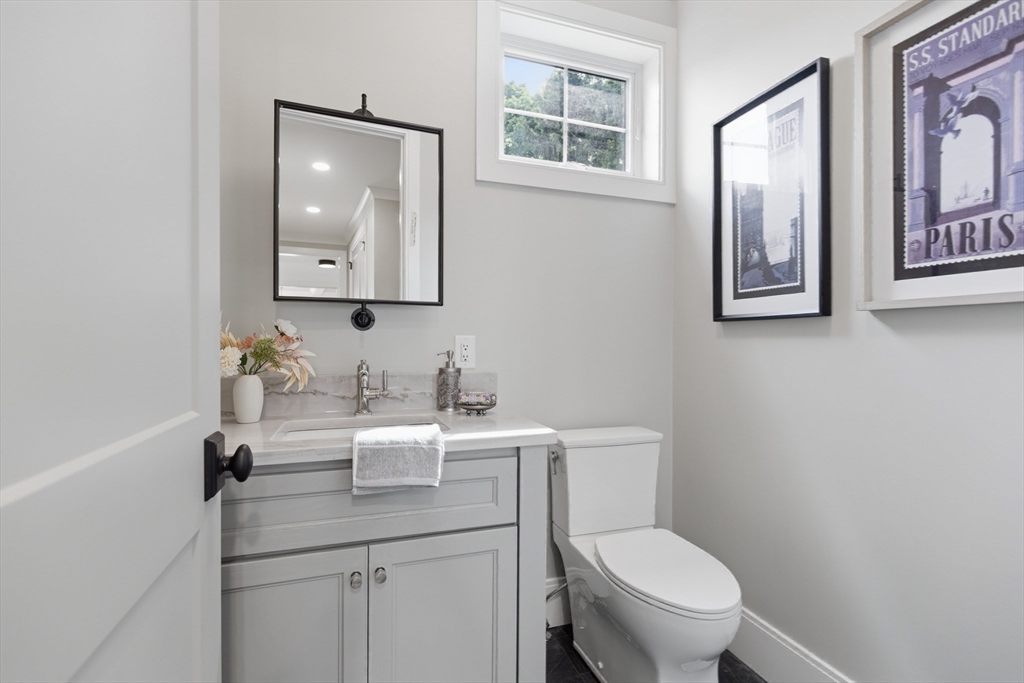 17 Whiting Way Needham, MA 02492 - Photo 15 of 41
