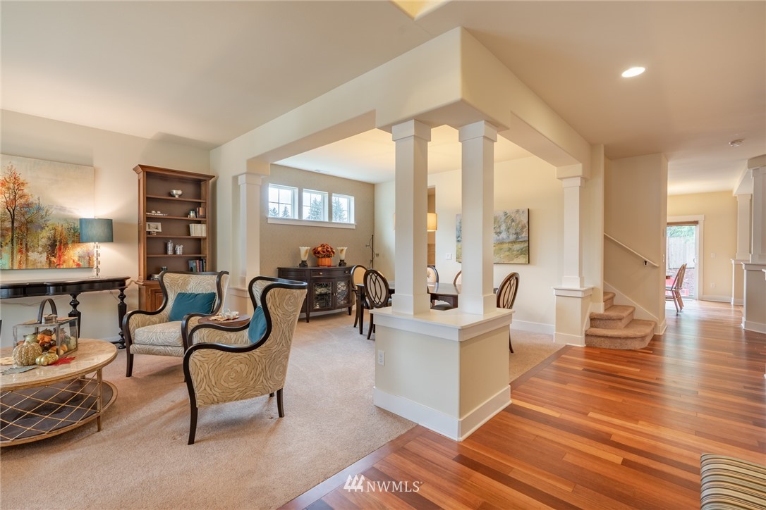 4919 Northeast 25th Street Renton, WA 98059 - Photo 2 of 25 Gallery Image 2