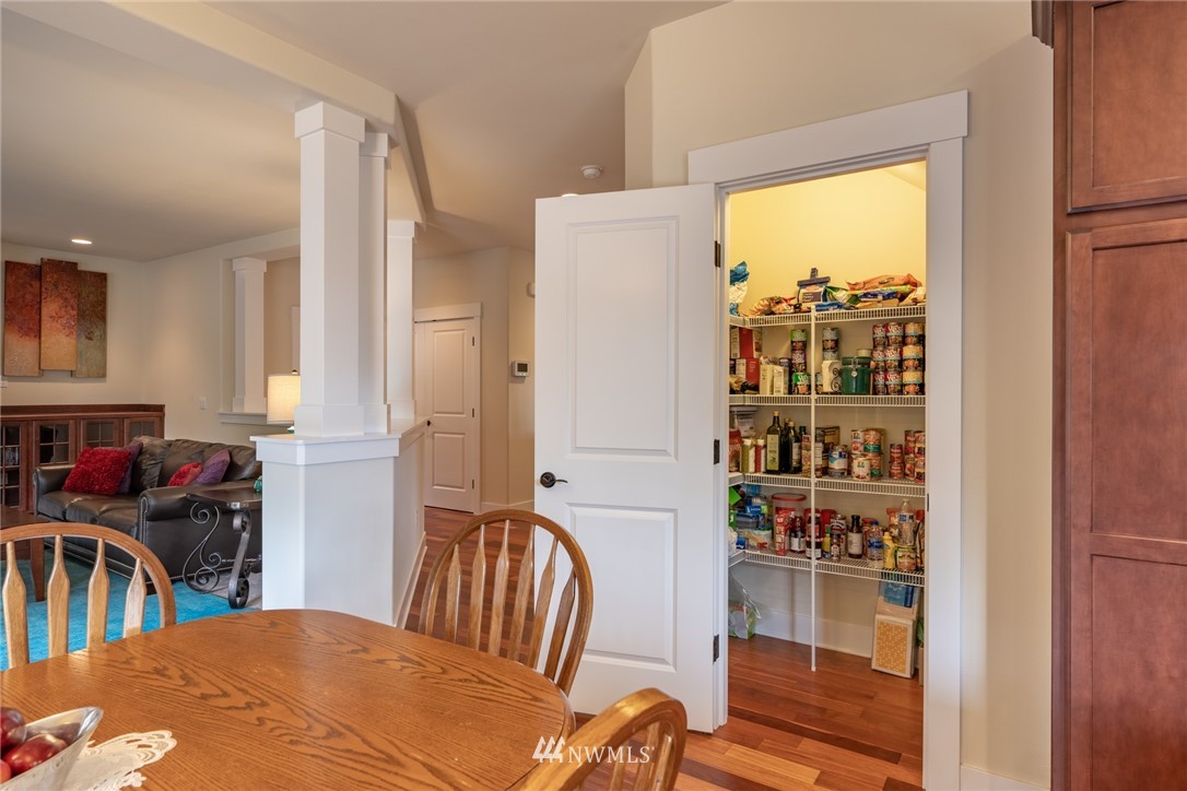 4919 Northeast 25th Street Renton, WA 98059 - Photo 9 of 25 Gallery Image 9
