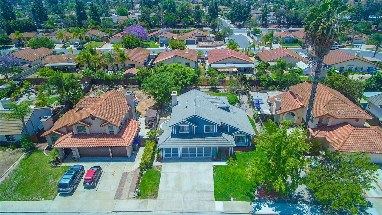 1417 Ozark Road Oceanside, CA 92056 - Photo 3 of 25