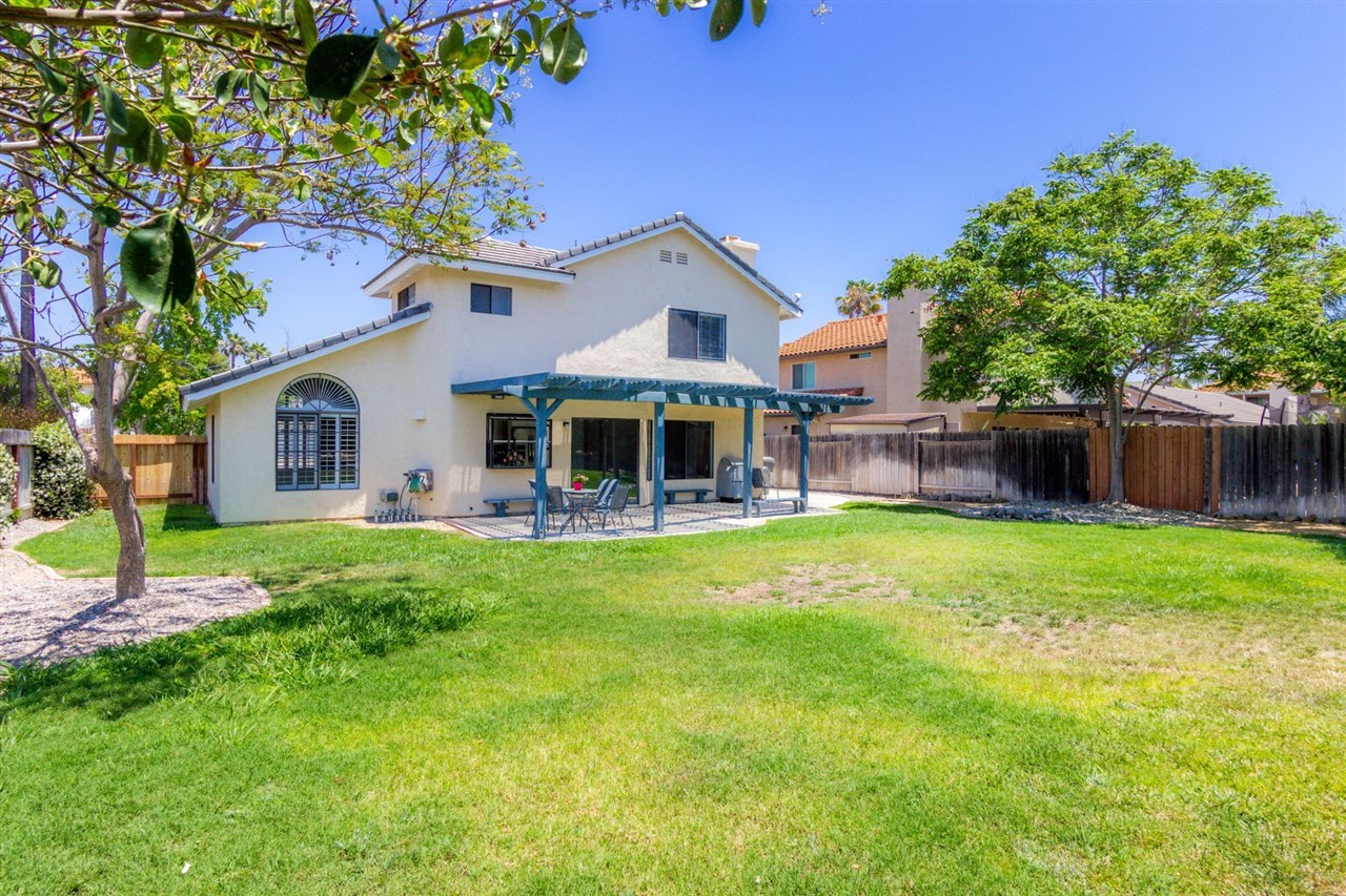1417 Ozark Road Oceanside, CA 92056 - Photo 4 of 25