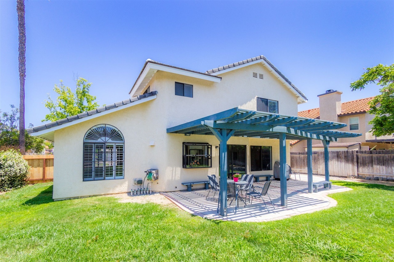 1417 Ozark Road Oceanside, CA 92056 - Photo 5 of 25