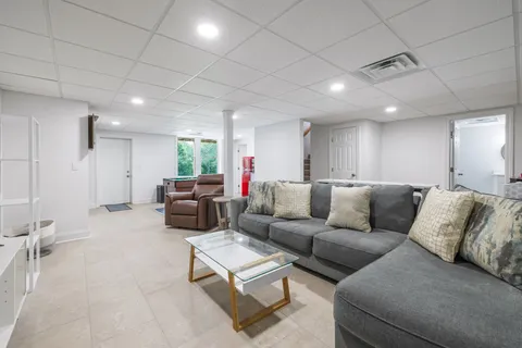 $1,199,000 | 1915 Pointe Barton Drive, Lebanon, TN 37087