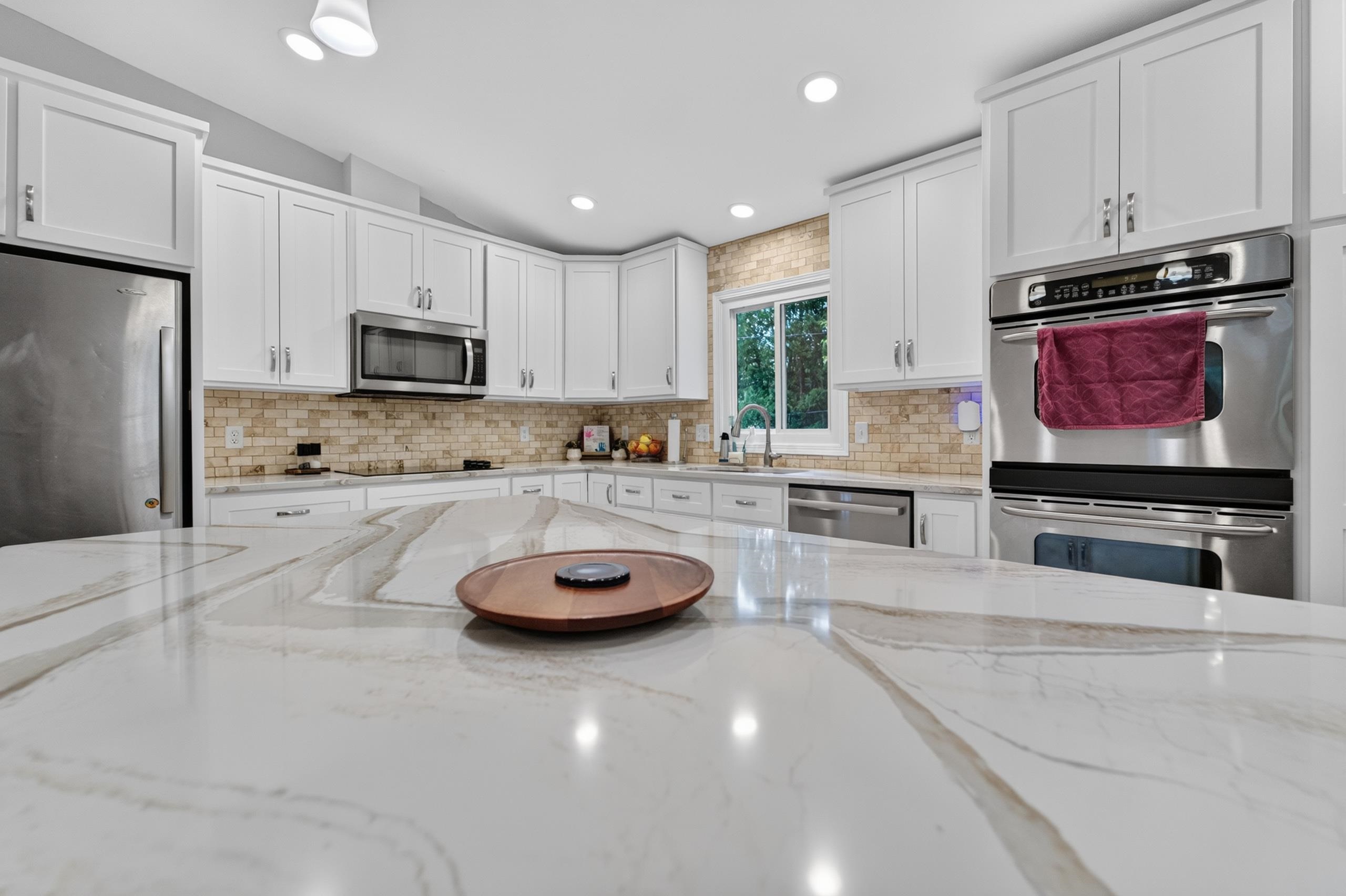 1133 Frisch Road Madison, WI 53711 - Photo 12 of 39