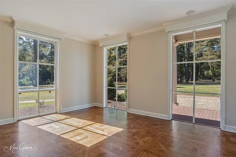 $1,100,000 | 10405 Ellerbe Road, Shreveport, LA 71106