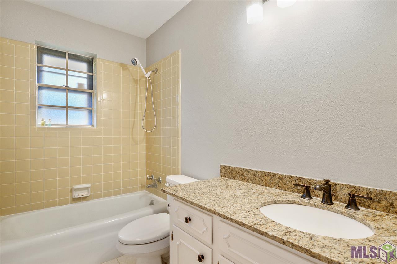 826 Rue Crozat Baton Rouge, LA 70810 - Photo 9 of 10