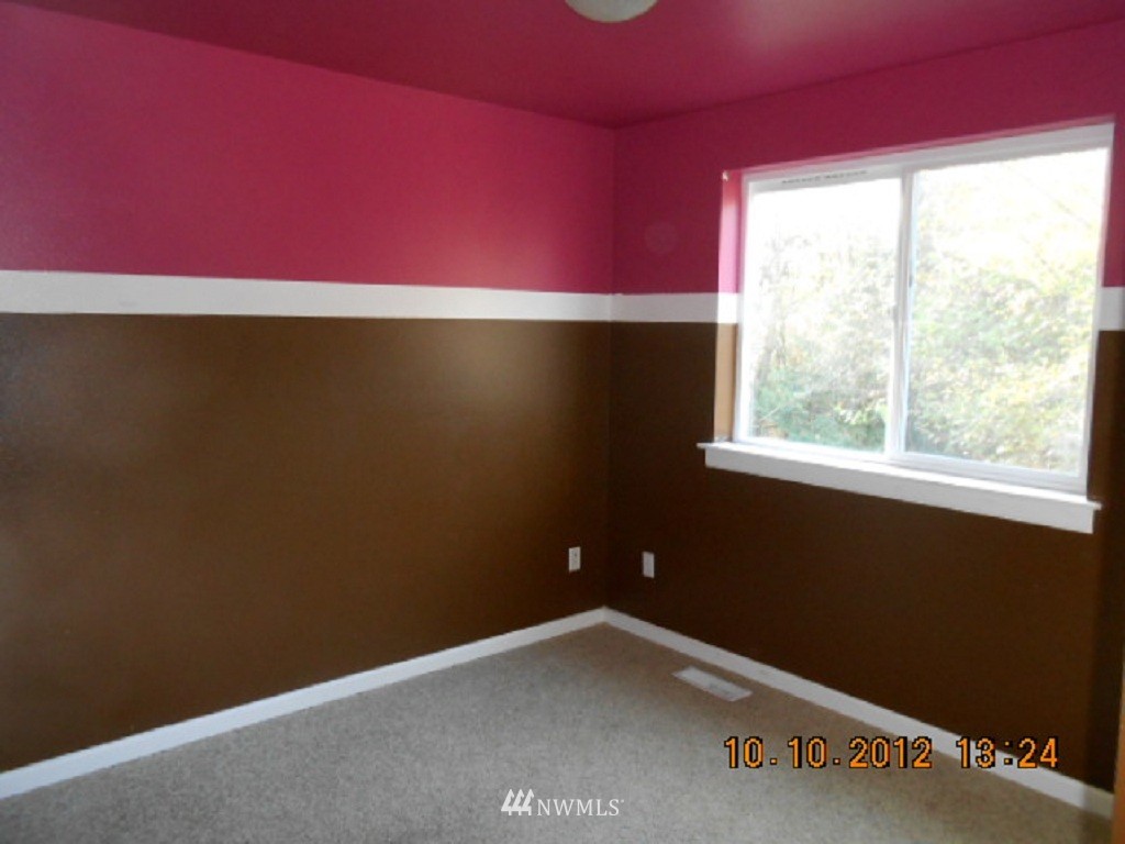 944 Retsil Road East Port Orchard, WA 98366 - Photo 11 of 15 Gallery Image 11