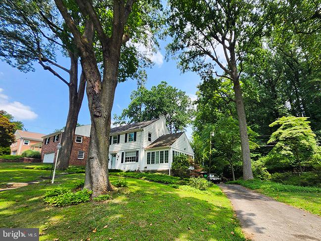 483 Kerr Lane Springfield, PA 19064 - Photo 2 of 4 Front